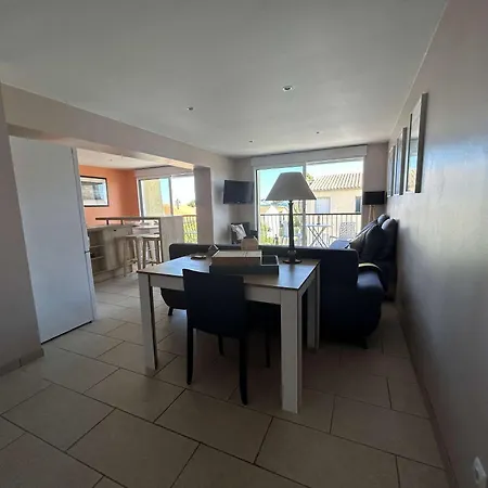 아파트 Grand Climatise Avec Balcon Et Parking A Saint-pierre-la-mer - Fr-1-229d-160 *
